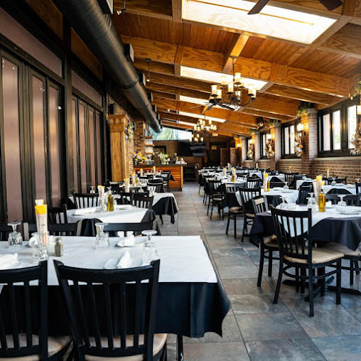 Photo La Villa Restaurant Lounge And Banquets - 25