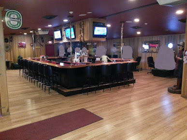 Photo Ladder House Bar Grill Inc - 6