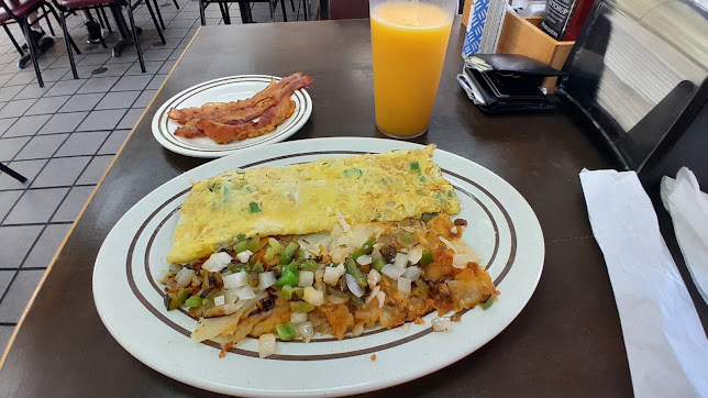 Photo Lake Alfred Diner Inc - 25