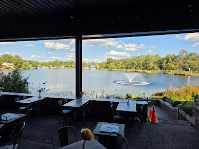 Photo Lake House Restaurant - 23