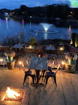 Photo Lake House Restaurant - 26