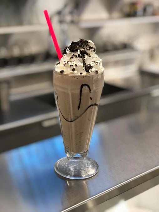 Photo Lake Oswego Ice Creamery And Restaurant - 11