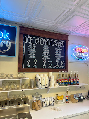 Photo Lake Oswego Ice Creamery And Restaurant - 12