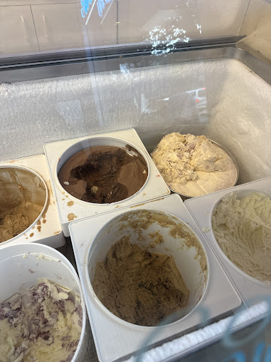 Photo Lake Oswego Ice Creamery And Restaurant - 21
