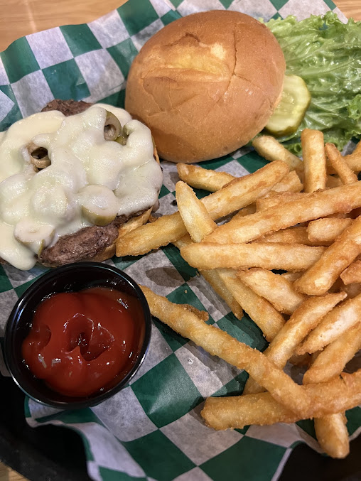 Photo Lakes Sports Bar Grill - 4