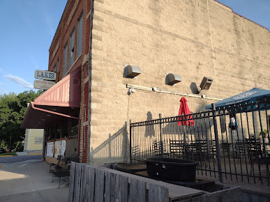 Photo Lakes Sports Bar Grill - 6