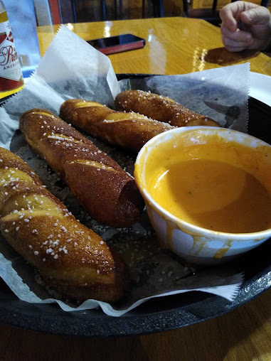 Photo Lakes Sports Bar Grill - 13