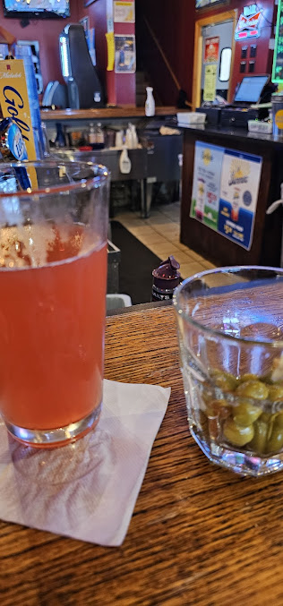 Photo Lakes Sports Bar Grill - 14