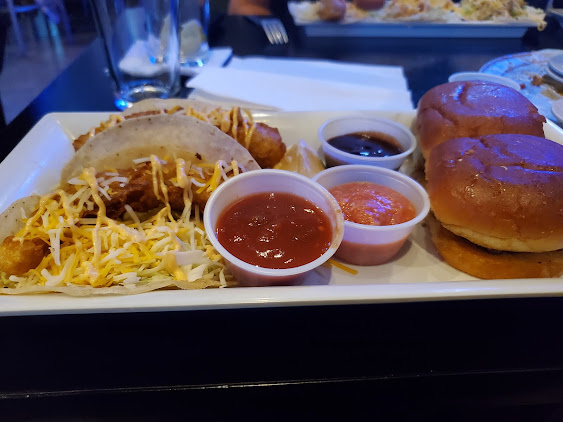 Photo Lazy Palm Sports Grill - 23