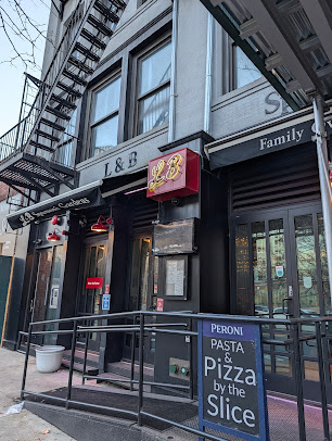 Photo L&B Spumoni Gardens - 11
