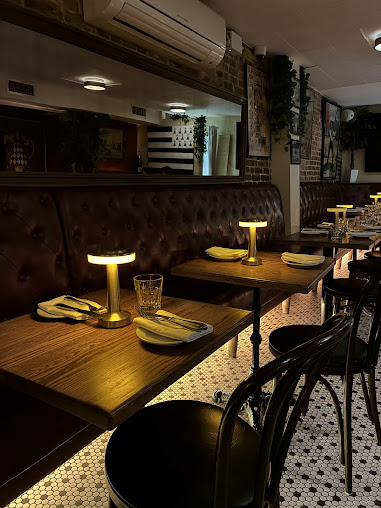 Photo Le Tout Va Bien - French Restaurant - 11