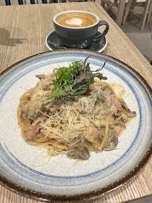 Photo Leaf Cafe & Co - 7