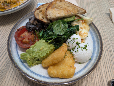 Photo Leaf Cafe & Co - 17