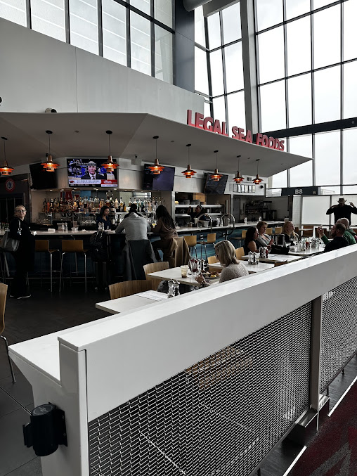Photo Legal Sea Foods - Logan Airport Terminal A - 17