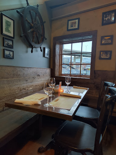 Photo Liberty Hound Restaurant - 26