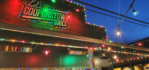Photo Lil Cooperstown Bar Grill West Linn - 12