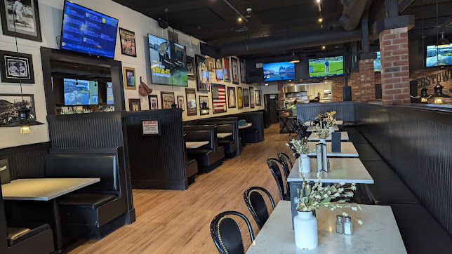 Photo Lil Cooperstown Bar Grill - 18