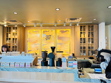 Photo Little Bear Coffee At Civic Plaza Downtown - 18