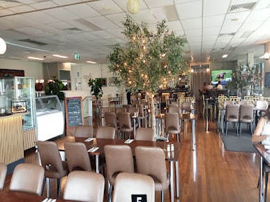 Photo Livadi Restaurant At Botany Golf Club - 4