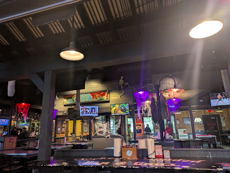 Photo Locked & Loaded Bar And Grill - 29