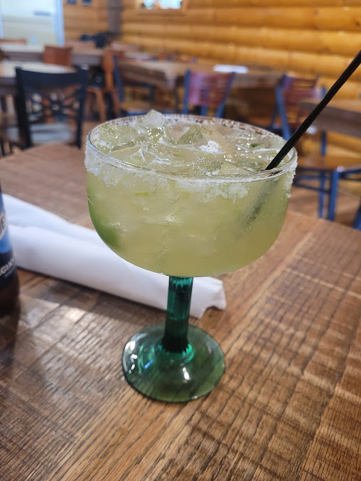 Photo Log Cabin Bar And Grill - 15