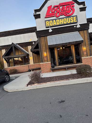 Photo Logan's Roadhouse - 20