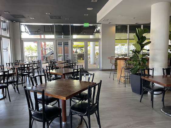 Photo Lombardis Miami Italian Restaurant - 17