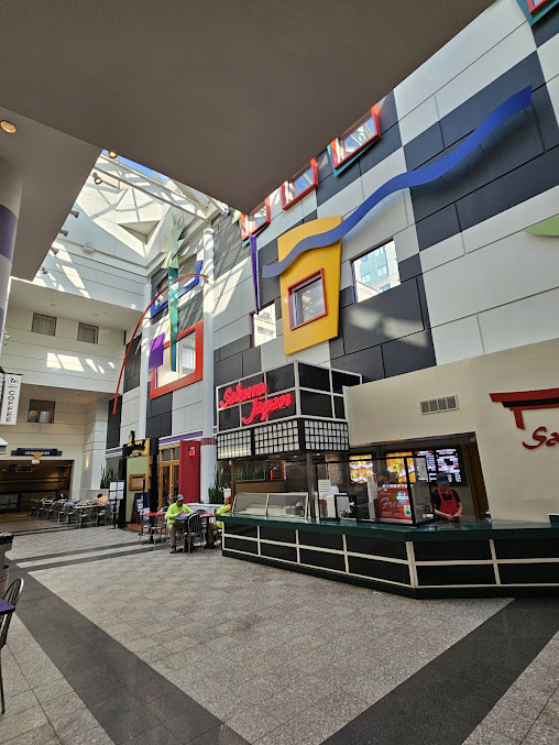 Photo Longwood Galleria Food Court - 8