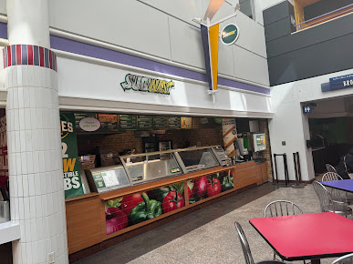Photo Longwood Galleria Food Court - 10