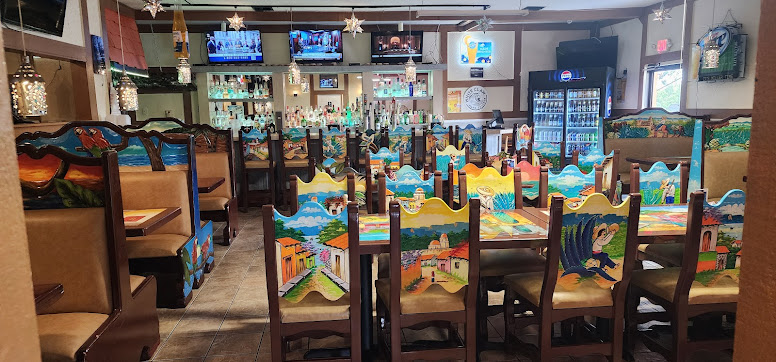 Photo Los Compadres Mexican Grill - 16