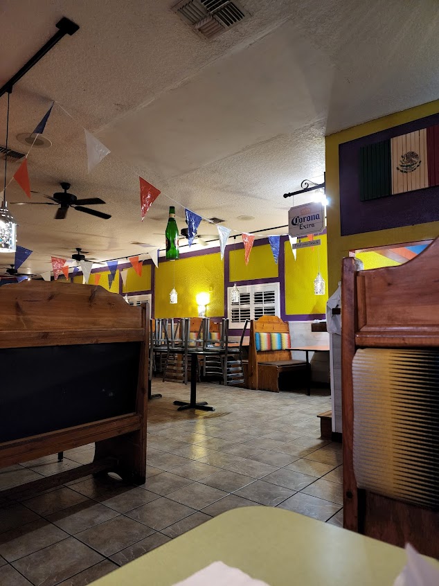 Photo Los Compadres Mexican Grill - 17