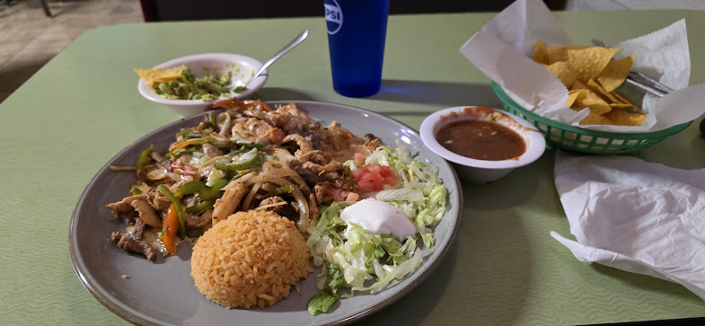 Photo Los Compadres Mexican Grill - 18