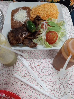 Photo Los Olivos Hot Food And Market - 6