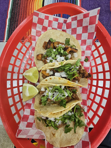 Photo Los Olivos Hot Food And Market - 16