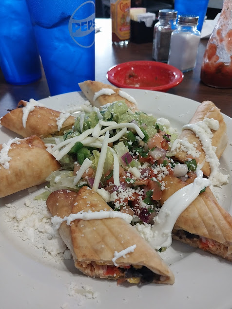 Photo Los Pinguinos Mexican Restaurant - 11