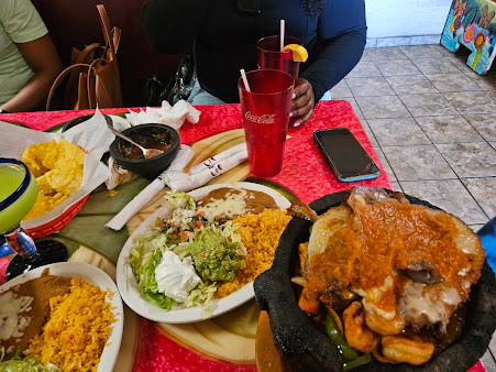 Photo Los Ranchitos Mexican Restaurant Kewanee - 11