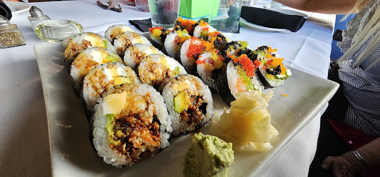 Photo Lotus Chophouse Sushi Bar - 7