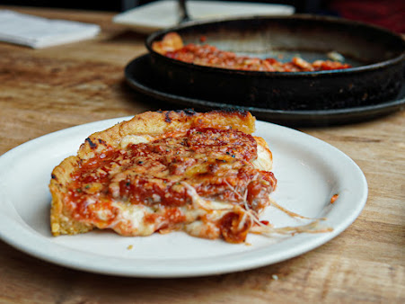 Photo Lou Malnati's Pizzeria - 11