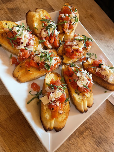 Photo Lou Malnati's Pizzeria - 12
