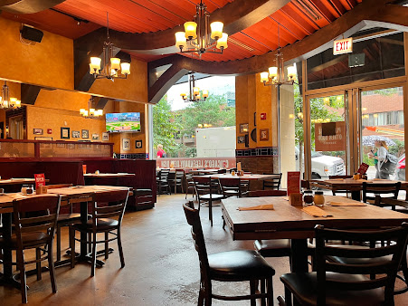 Photo Lou Malnati's Pizzeria - 29