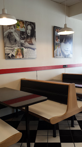Photo Love's Yogurt & Salads - 9