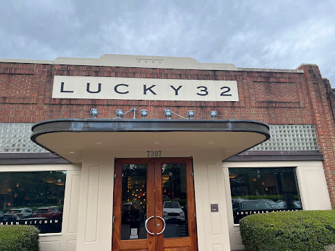 Photo Lucky 32 Southern Kitchen - 14