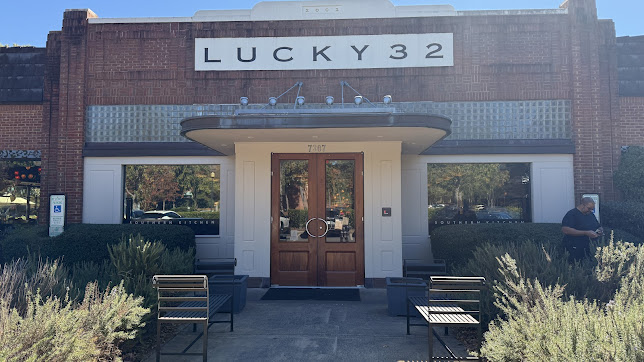 Photo Lucky 32 Southern Kitchen - 24