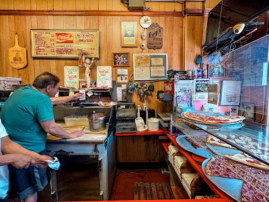 Photo Luigi's Pizza - 29