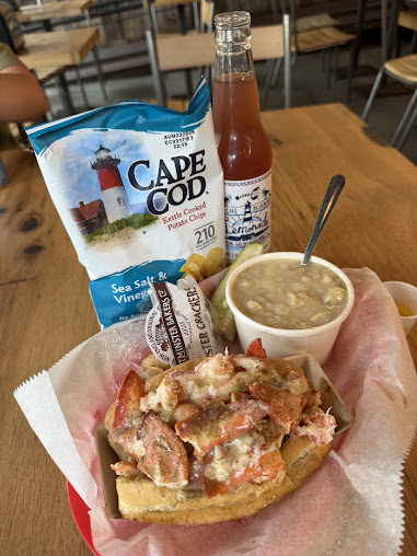 Photo Luke's Lobster Back Bay - 17