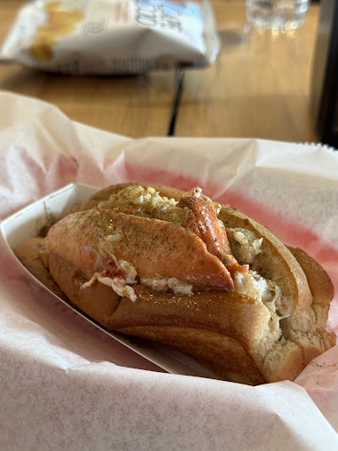 Photo Luke's Lobster Downtown Crossing - 11