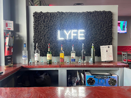 Photo Lyfe Kitchen And Kocktails - 7