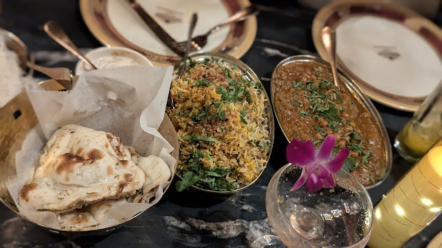 Photo Maharani Palace Fine Indian Cuisine Bar - 12