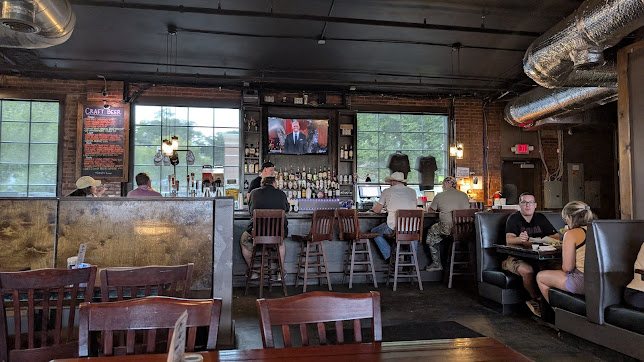 Photo Main Street Tavern Montevallo - 20