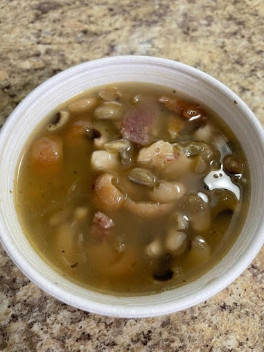 Photo Mama Vees Southern Homestyle Cuisine - 4